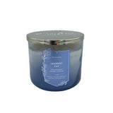Bougie White Barn par Bath & Body Works, 3 mèches, huiles essentielles, parfum frais pour salon.