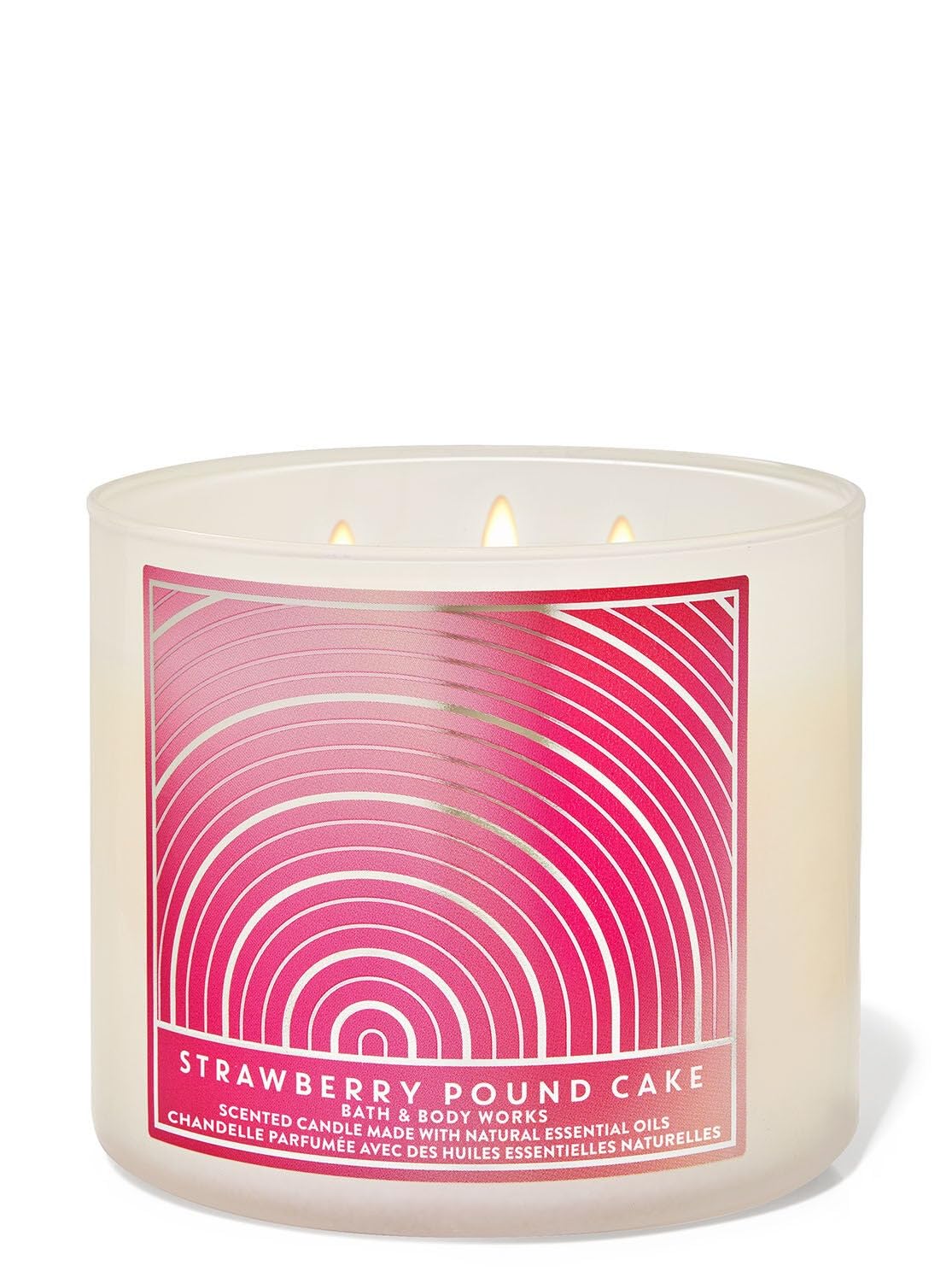Bougie White Barn, 3 meches; cire de soja; parfum fraise-patisserie; ambiance chaleureuse.