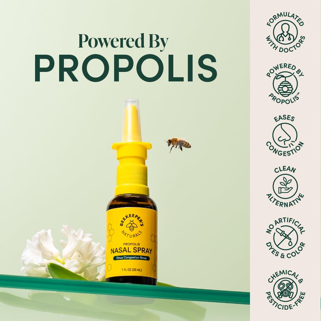 Beekeeper's Naturals Nasal Spray avec propolis pour un rinçage délicat.