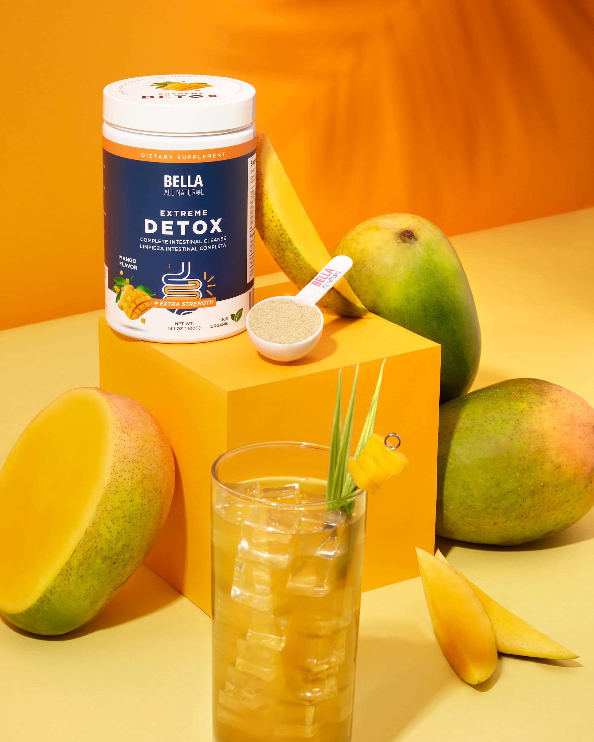 Texture-poudre Bella All Natural Detox Mango montrant une texture fine idéale pour mélanger.