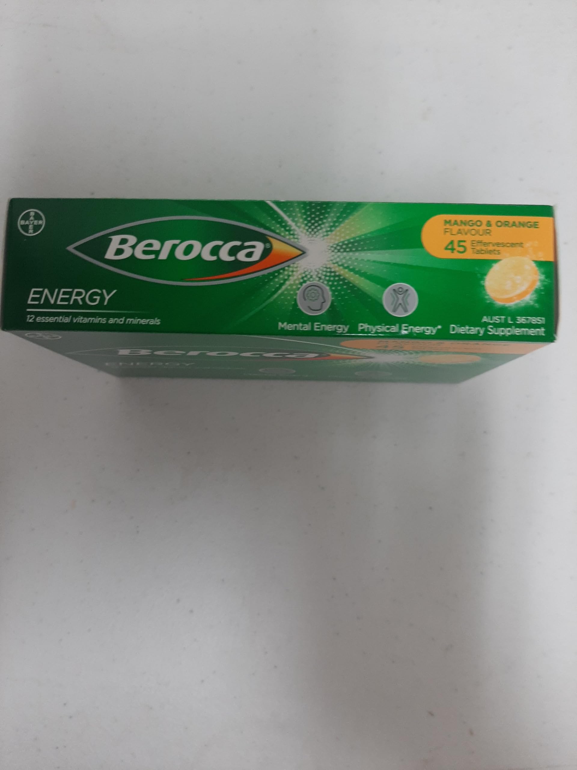 Berocca Energy dans un verre rafraîchissant avant le début de la journée.