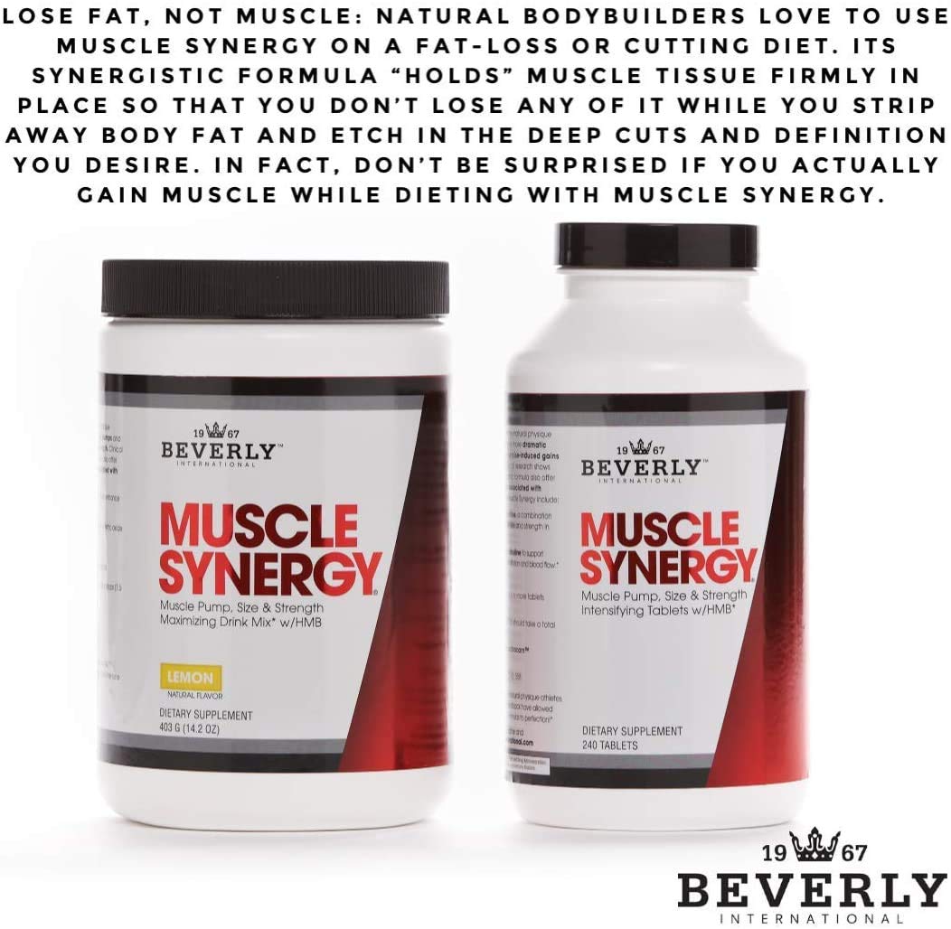 Préparation dans verre avec Muscle Synergy, mélange rapide pour séances efficaces.