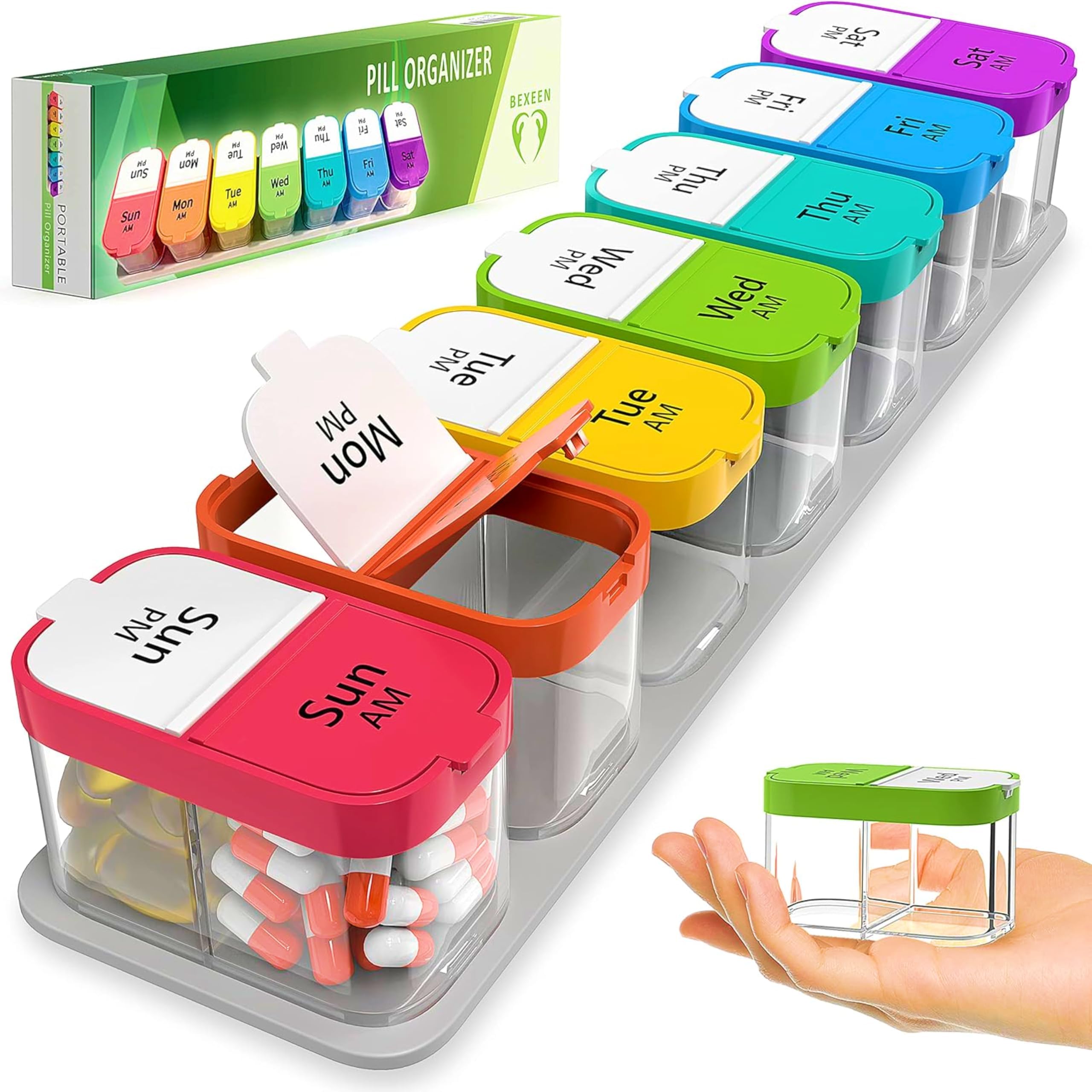 Organisateur hebdomadaire XL BEXEEN avec 7 compartiments et étiquettes claires.