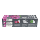 Biomed Dentifrice Sensitive lors du brossage quotidien pour soin ciblé.