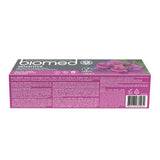 Biomed Dentifrice Sensitive offre une texture crèmeuse pendant le brossage.