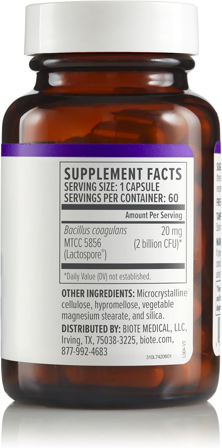 Capsules Biote Bacillus Coagulans en main, usage quotidien possible.