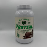 Dose de protéine végétale Black Magic pour récupération après l’entraînement.