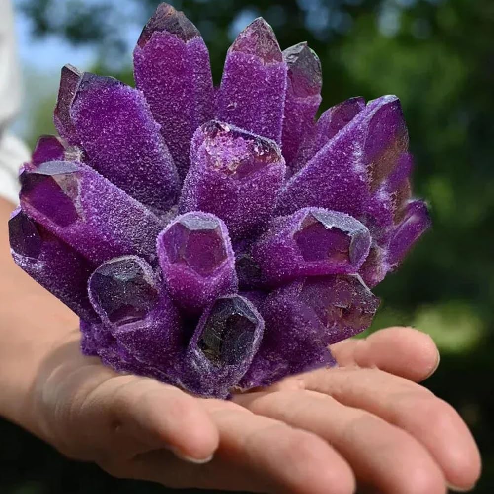 BLOCKv Améthyste brute, géode naturelle, idéale pour une ambiance apaisante.