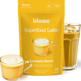 Blume Latte: tasse chaude dorée pour un moment de réconfort.