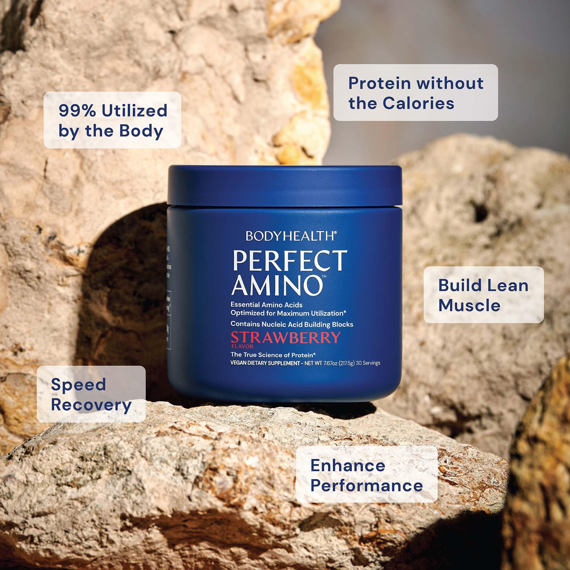 BodyHealth PerfectAmino, mélange-eau montrant une boisson claire et énergisante.