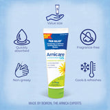 Application sur peau avec Arnicare Gel pour douleurs musculaires.
