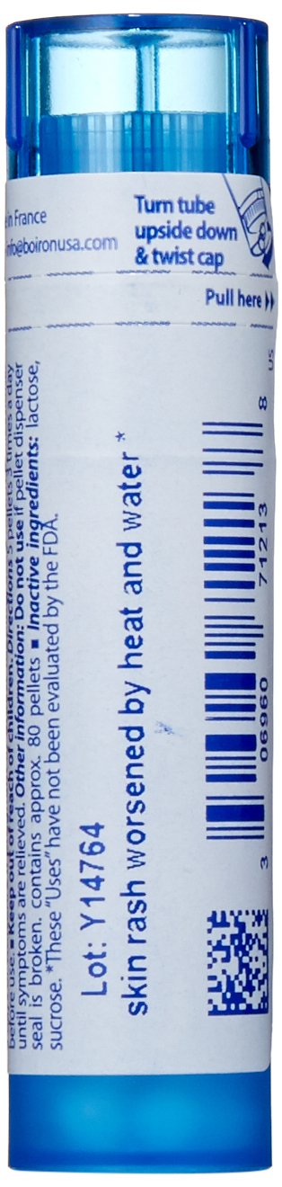 Granules Boiron Sulphur 30C en gros plan, usage domestique en douceur.