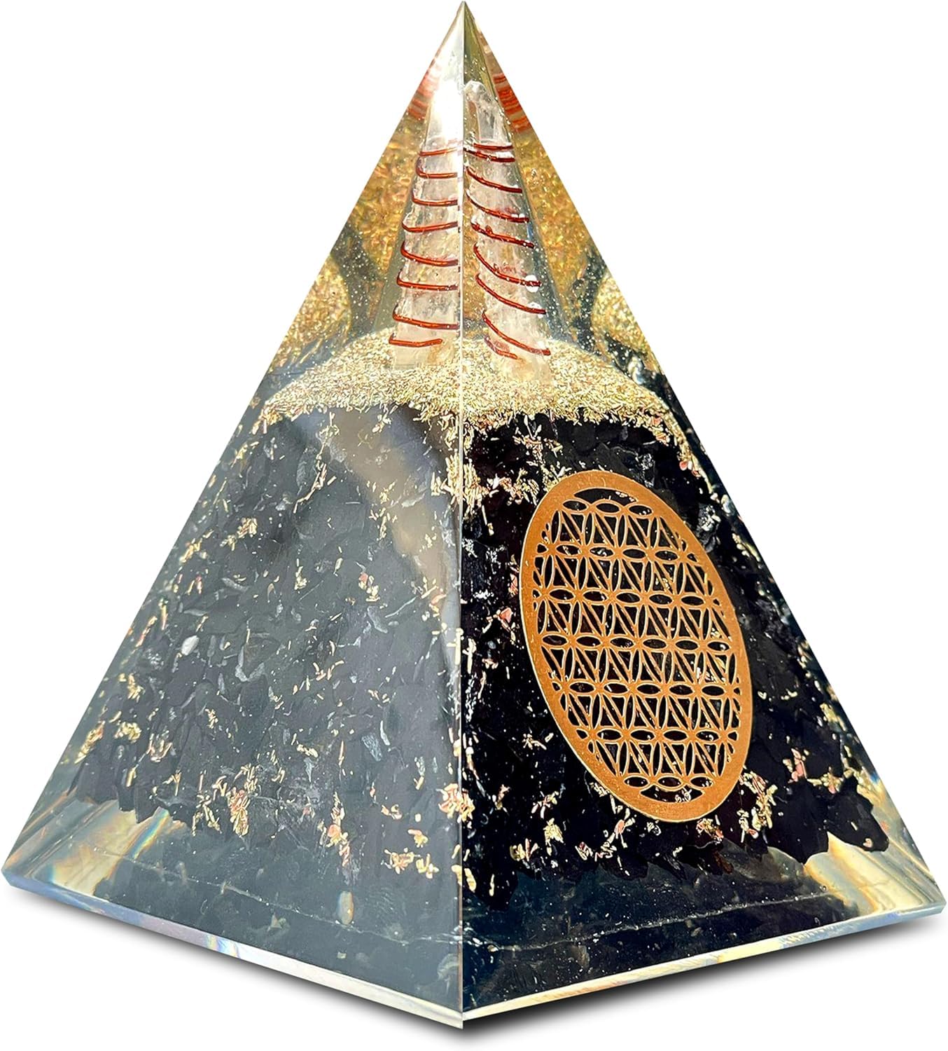 Pyramide orgone en shungite de Bombay Crystals Export avec quartz et cuivre pour centrer l'espace.