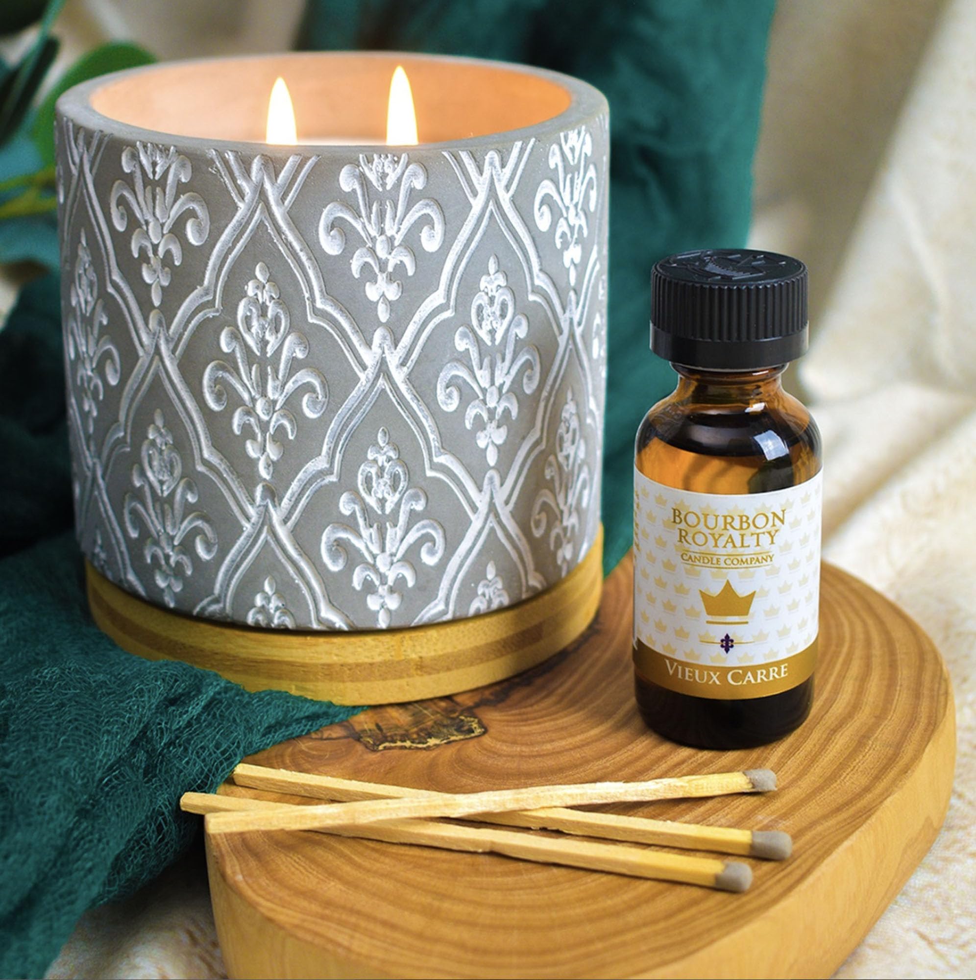 Sachet parfumé Bourbon Royalty, parfait pour armoire ou tiroir.