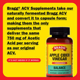 Bragg Daily Balance — bouchon ouvert montrant les capsules faciles à prendre avec un verre d eau.