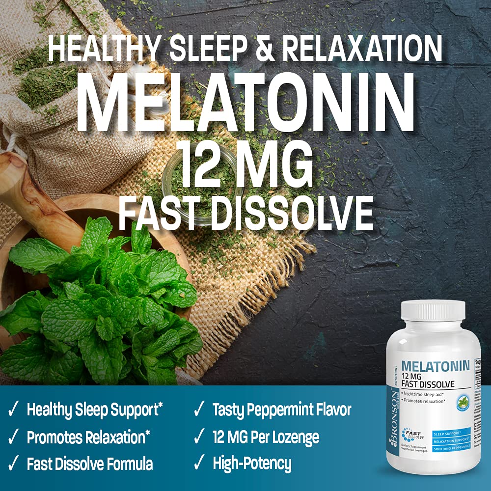 Bronson Mélatonine 12 mg – prise dans la main, aide potentielle à réguler le sommeil.