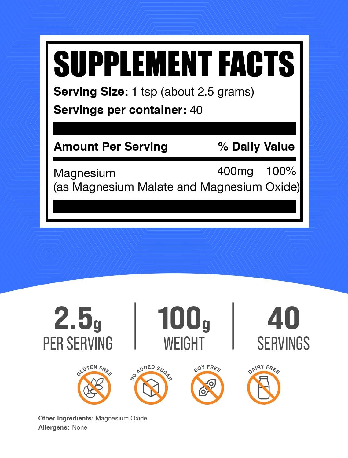 BulkSupplements Magnesium Malate, poudre versée dans un verre d'eau pour une consommation simple