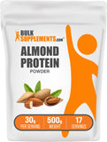 BulkSupplements poudre d'amande en pot : protéine végétale idéale pour smoothies.