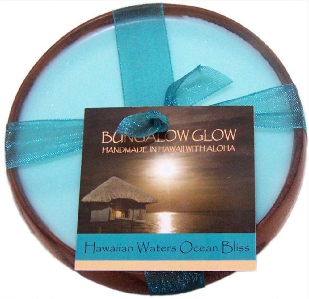 Bougie bois Bungalow Glow Hawaiian Waters pour ambiance tropicale relaxante et parfum durable.