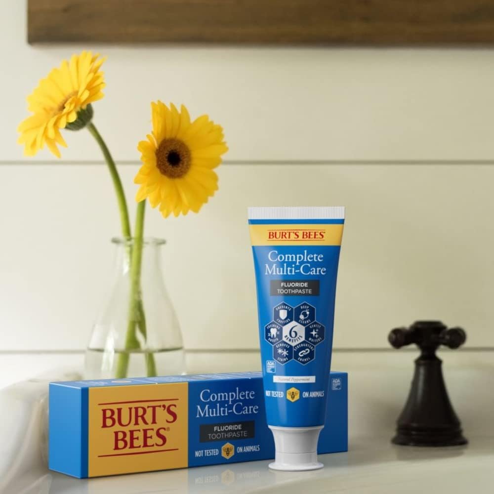 Non testé sur les animaux: Burts Bees Complete Multi-Care pour l'hygiène buccale éthique.