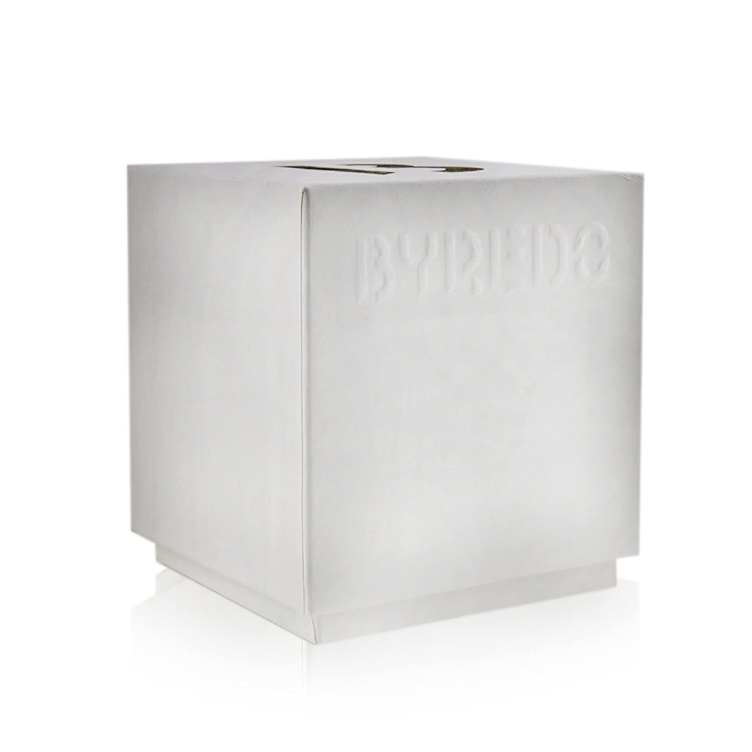 Bougie Byredo Maison-Arbre en verre, diffusion douce pour spa à domicile.