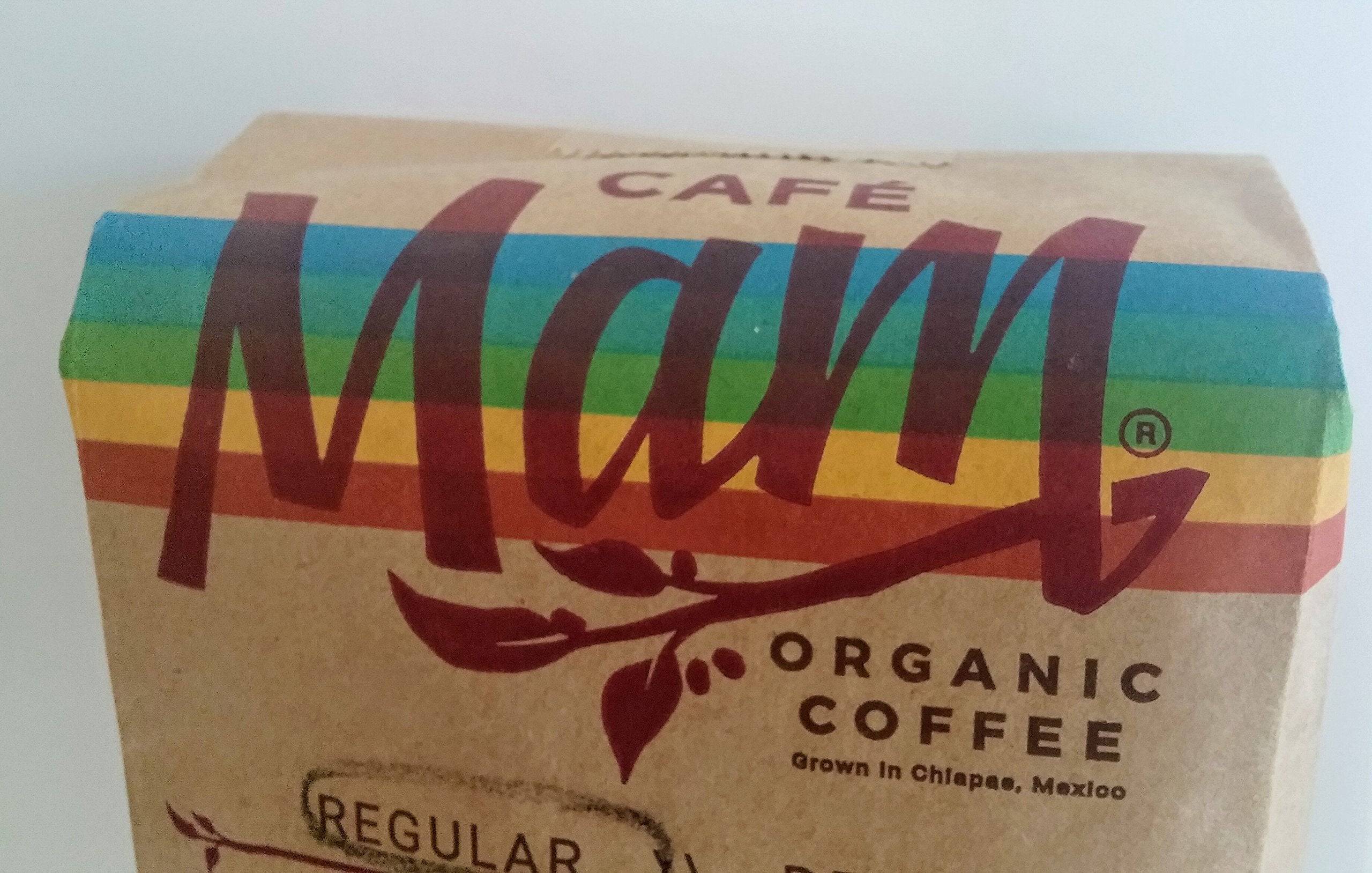 Cafe Mam Enema Coffee – emballage biologique et arômes riches pour expérience sensorielle.