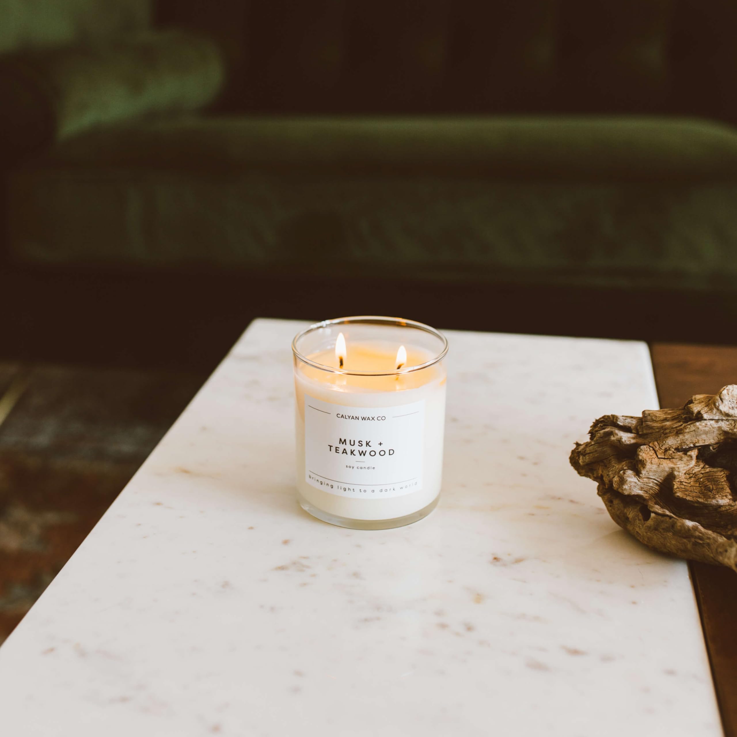 Calyan Musk Teakwood ingrédients à base de plantes pour brûlage propre.