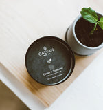 Calyan Wax Co. bougie cadeau responsable, parfait pour offrir.