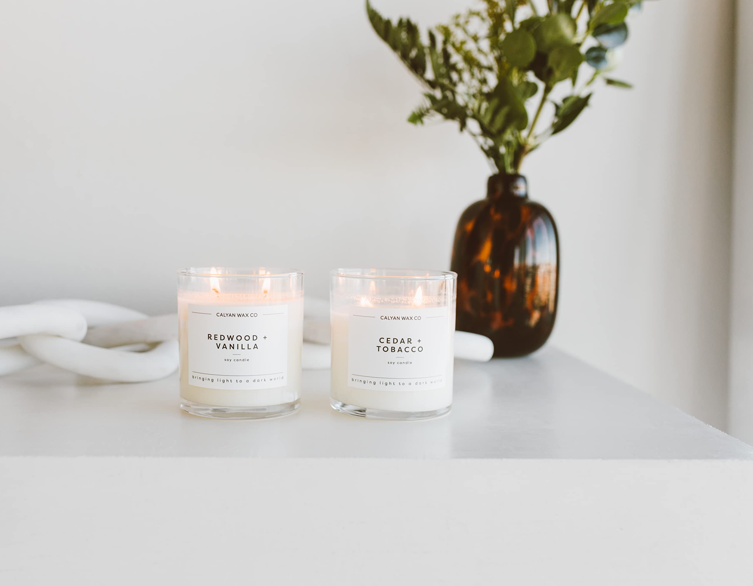 Bougie fabriquée aux États-Unis par Calyan Wax Co, engagement vegan.