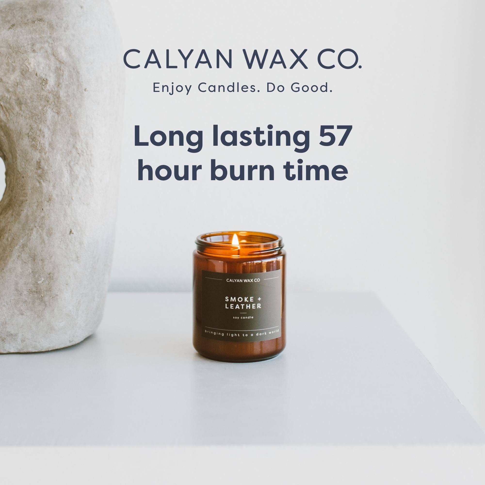 Mèche coton sans métal de la bougie Calyan Wax Co pour une combustion homogène.