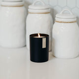 Bougie Calyan Wax Co. avec donation de 5% des profits à des causes sociales.