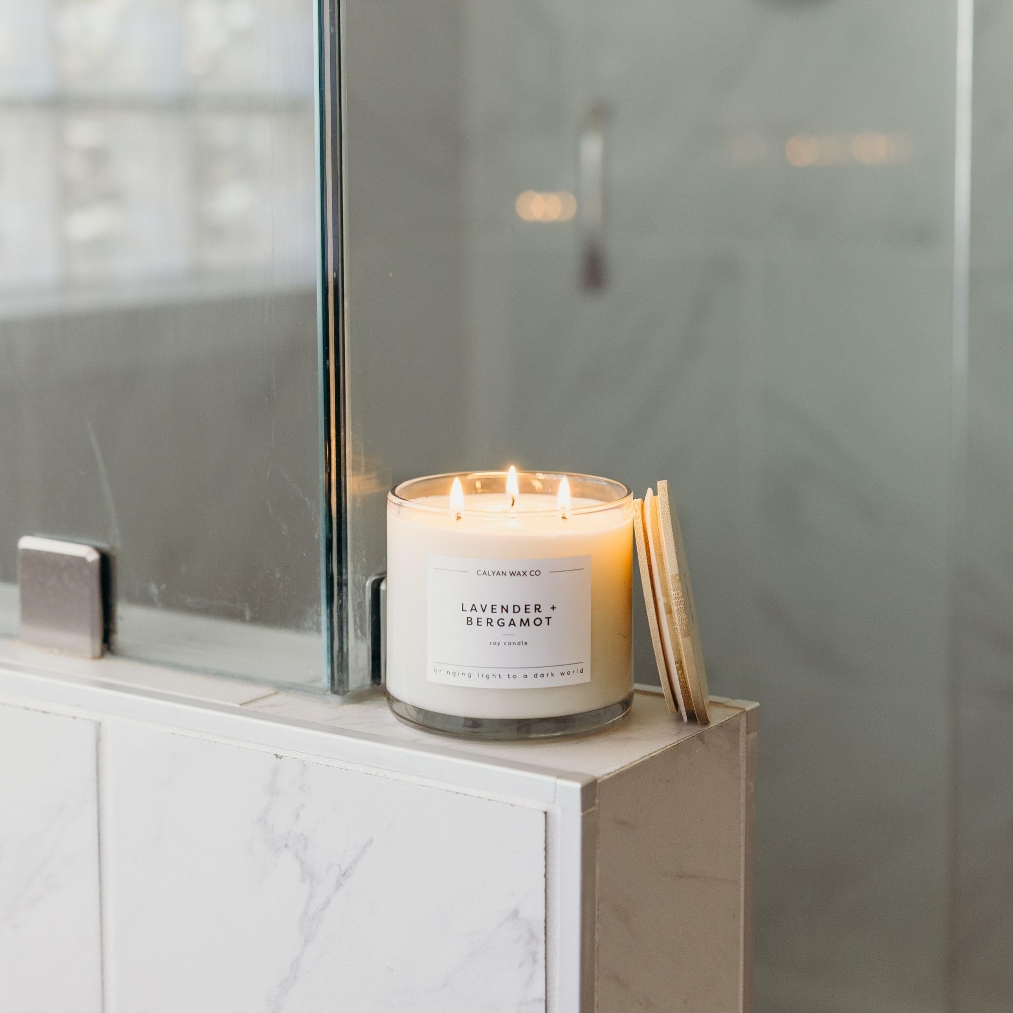 Produit vegan et cruelty-free Calyan Wax Co Lavande Bergamot