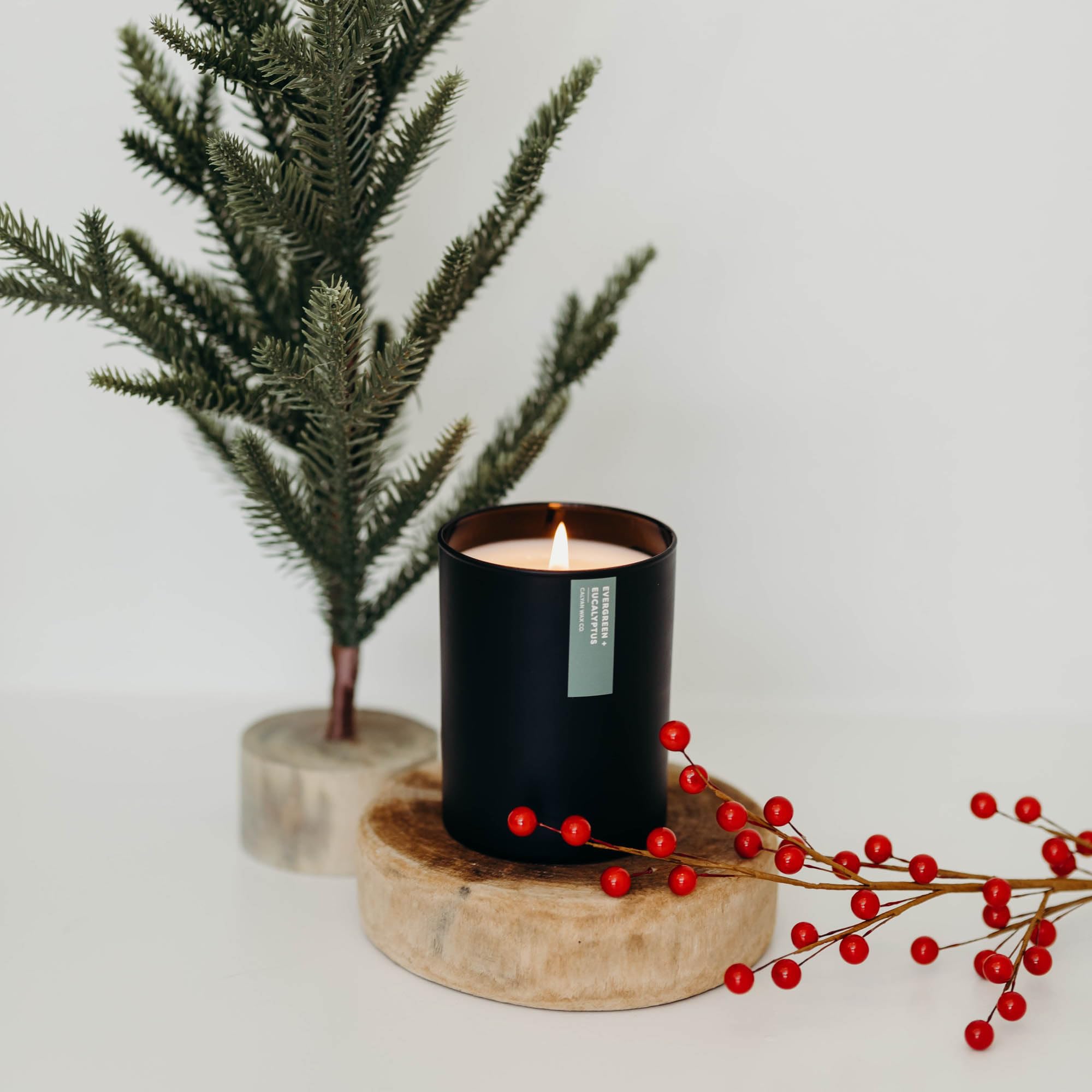 Calyan Wax Co. Cire de soja naturelle pour une combustion douce.