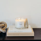 Calyan Wax Co. Vetiver et Tonka, fabriqué aux États-Unis dans le respect de l'environnement.