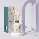 Bouteille en verre Capri Blue Volcano, huile parfumée durable.