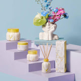 Diffuseur Capri Blue au design contemporain marbre, parfait comme déco luxueuse.