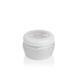 Capri Blue Volcano White Mini Tin - bougie 85 g avec finition imprimée et look élégant.