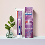 CAREDO dentifrice sensibilité: apaise les gencives sensibles pendant le brossage.