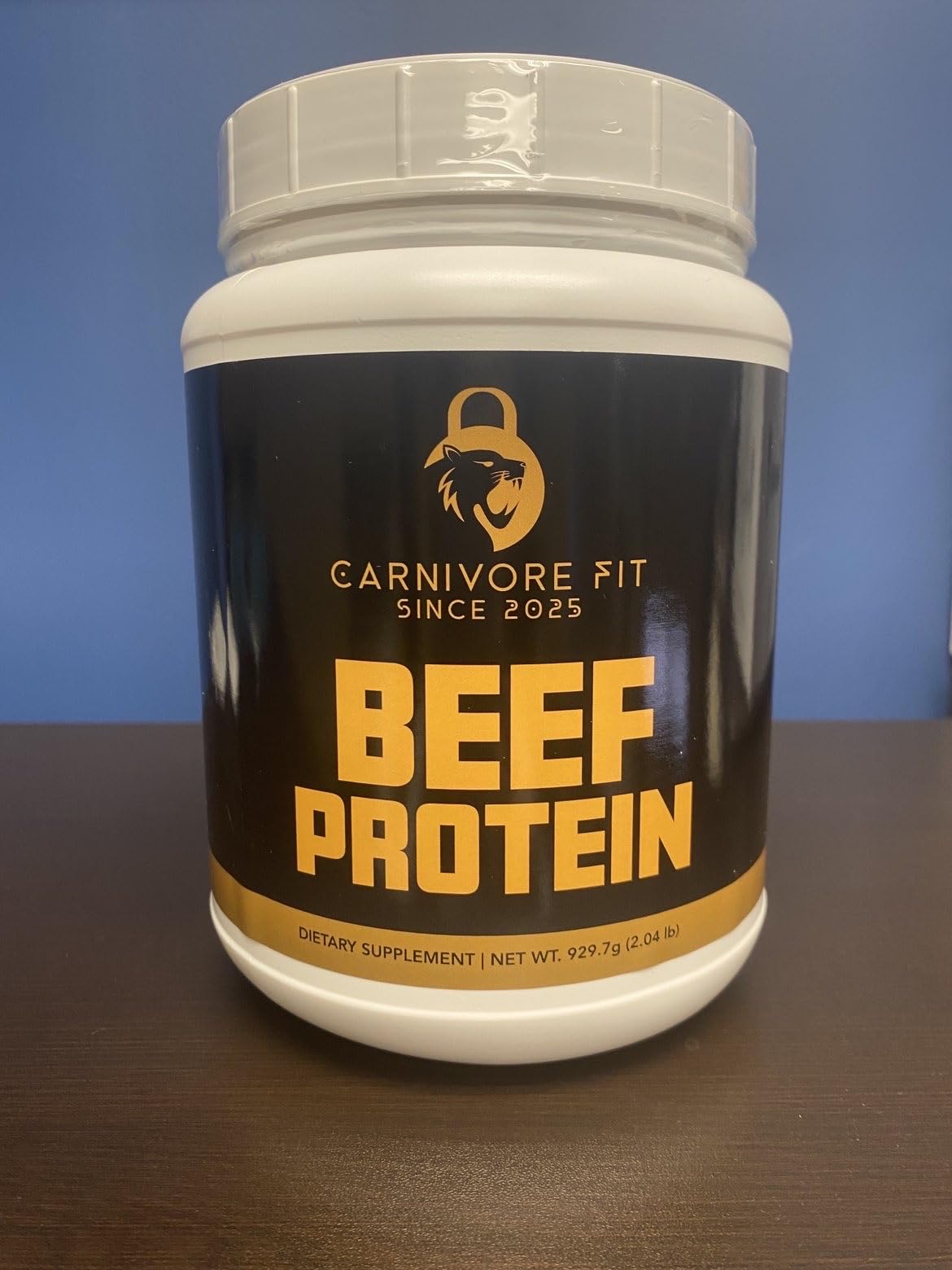 Le Carnivore Fit Poudre Protéine Boeuf 26 g, mélange rapide pour vos boissons.