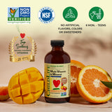 CHILDLIFE ESSENTIALS, enfant souriant près de la bouteille multivitamines