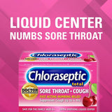 Détail du centre liquide des pastilles Chloraseptic apporte apaisement.
