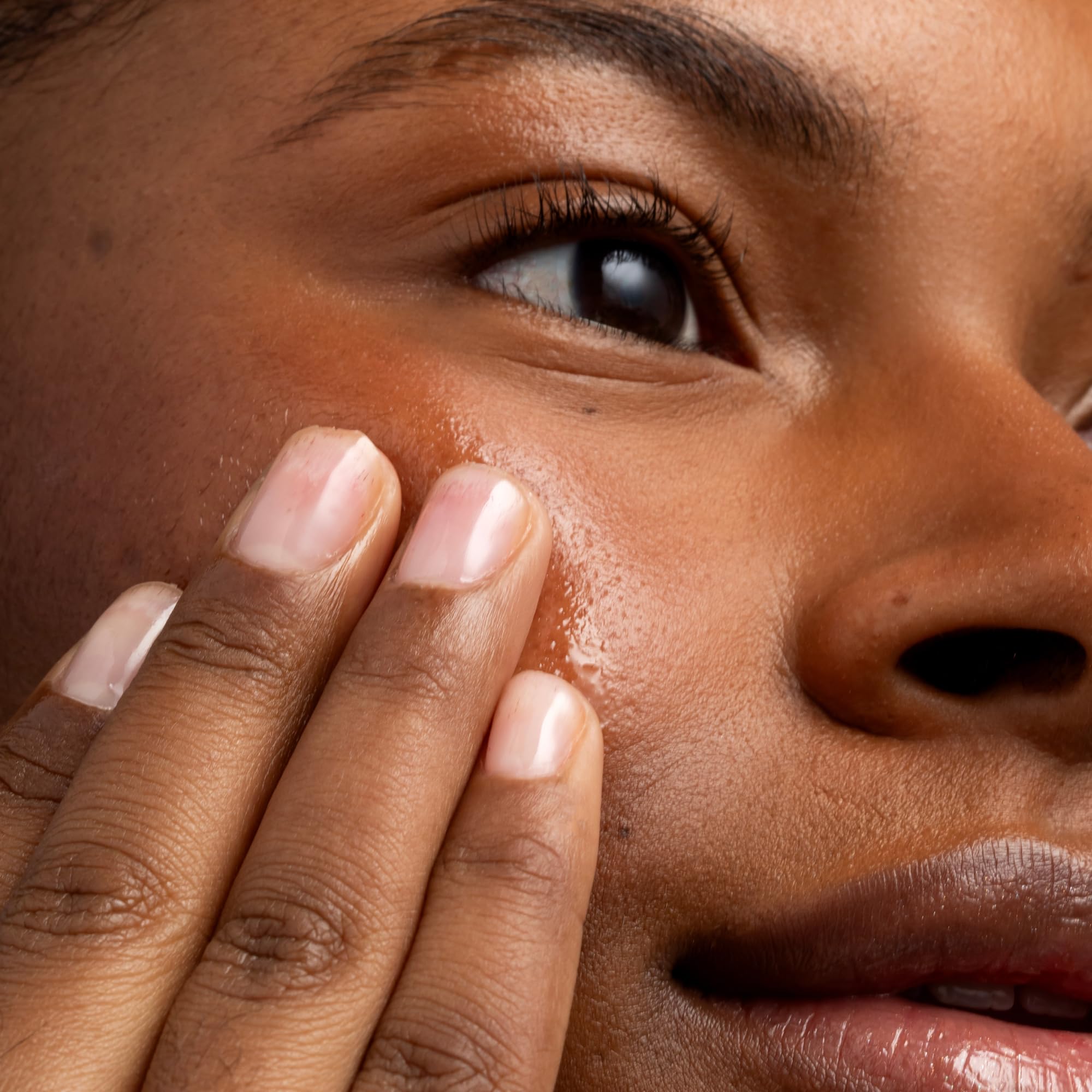 Cliganic huile jojoba application cheveux et visage – nourrissante et légère