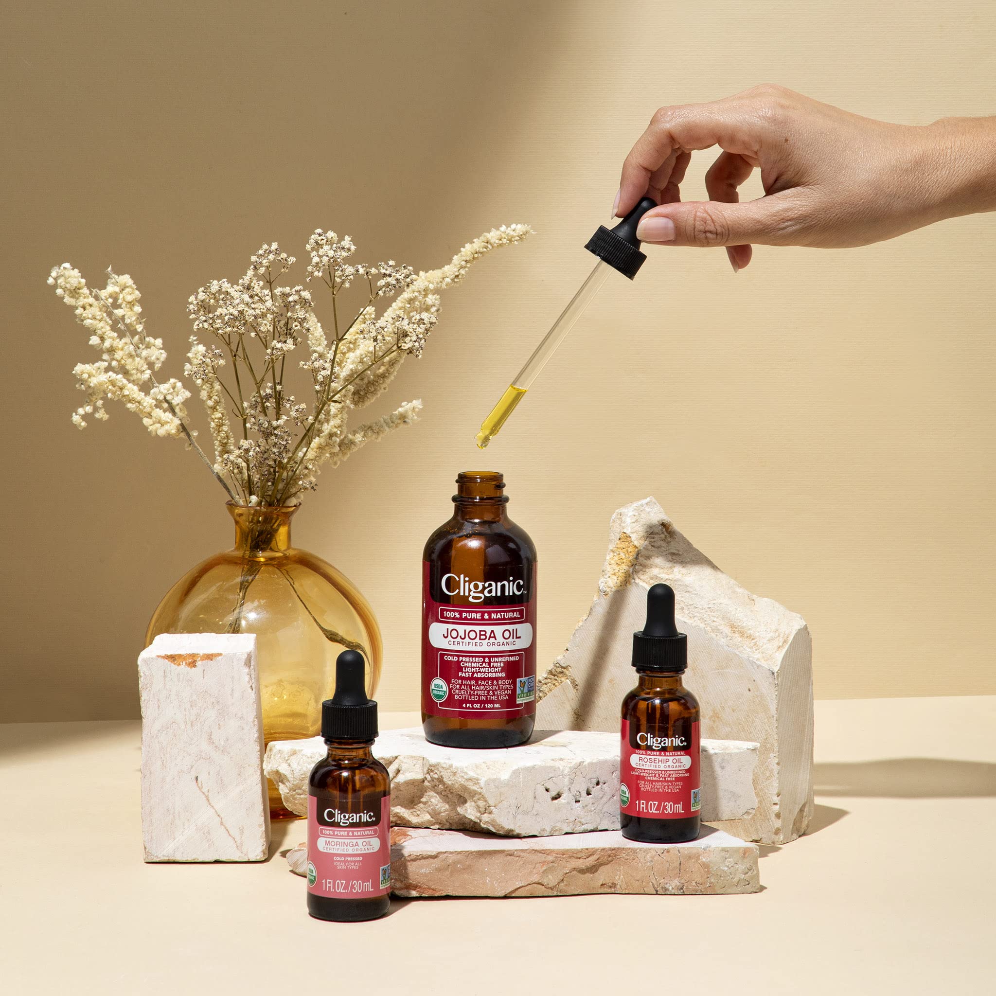 Emballage variable Cliganic moringa, pratique et durable pour routine beauté