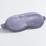 Masque CloudDwelling en soie Mulberry double-face violet, douceur luxueuse pour le repos.