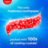 Sourire plus frais avec Colgate MaxFresh et effet brillance légère.