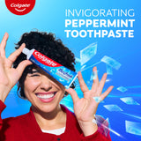 Colgate MaxFresh: texture légère et sensation mentholée agréable.