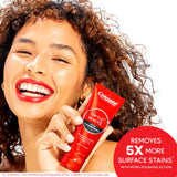 Emballage duo Colgate Optic White Charbon prêt à une utilisation régulière
