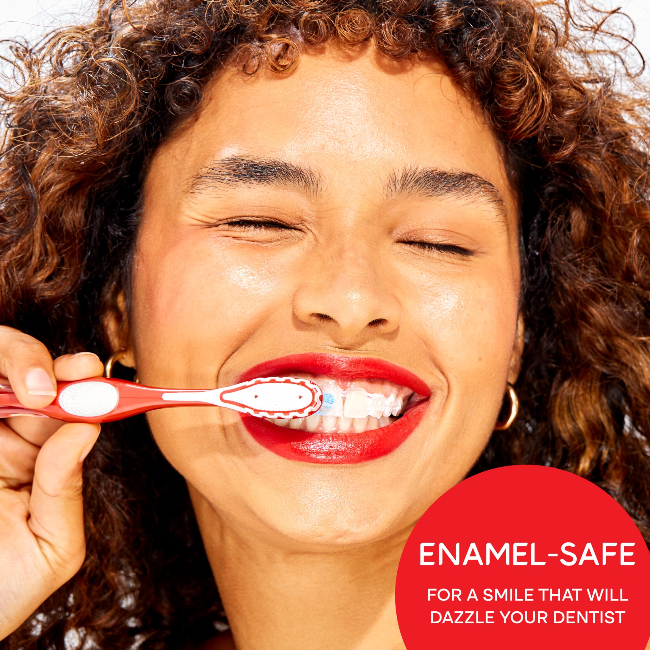 Colgate Optic White Stain Fighter: fraîcheur menthe après chaque brossage.