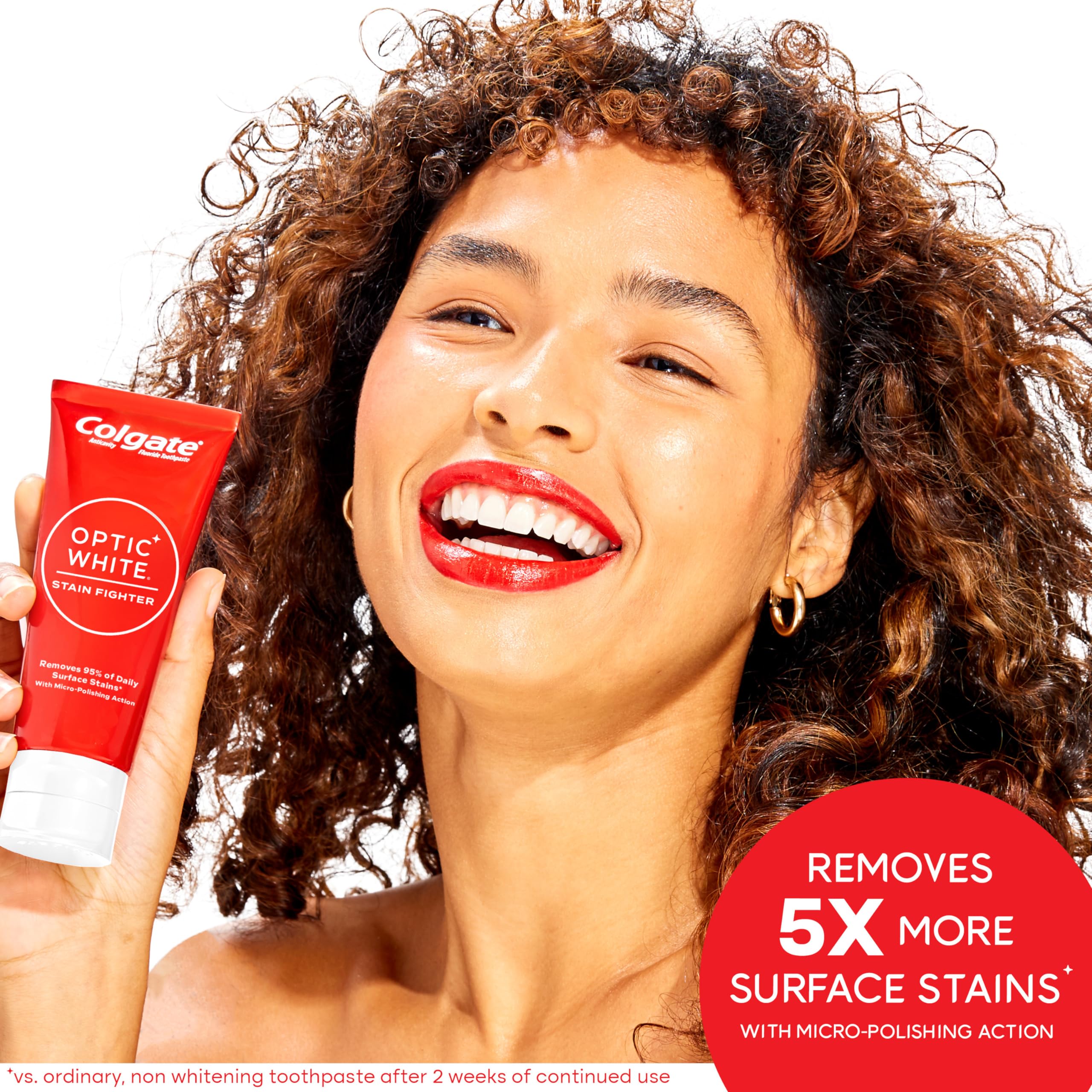 Colgate Optic White Stain Fighter: emballage de 4 tubes prêt à l'emploi.