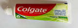 Colgate Sparkling White Menthe – sourire éclatant après le brossage.